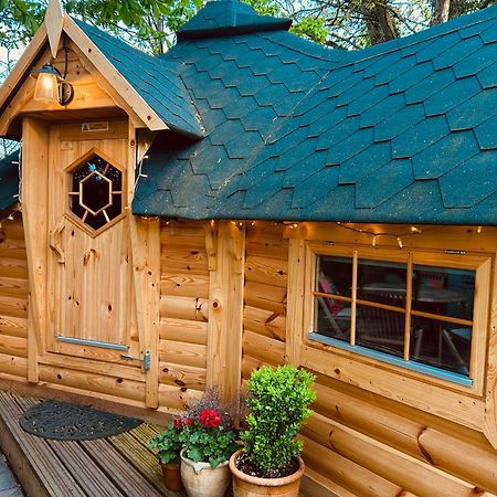 Hotel Stamford Meadows Glamping With Private Hot Tubs Esterno foto