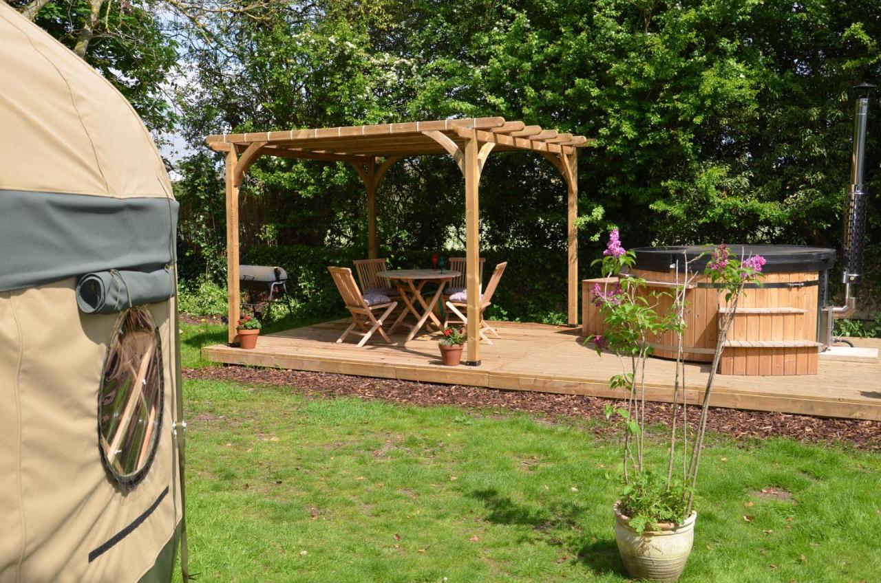 Hotel Stamford Meadows Glamping With Private Hot Tubs Esterno foto