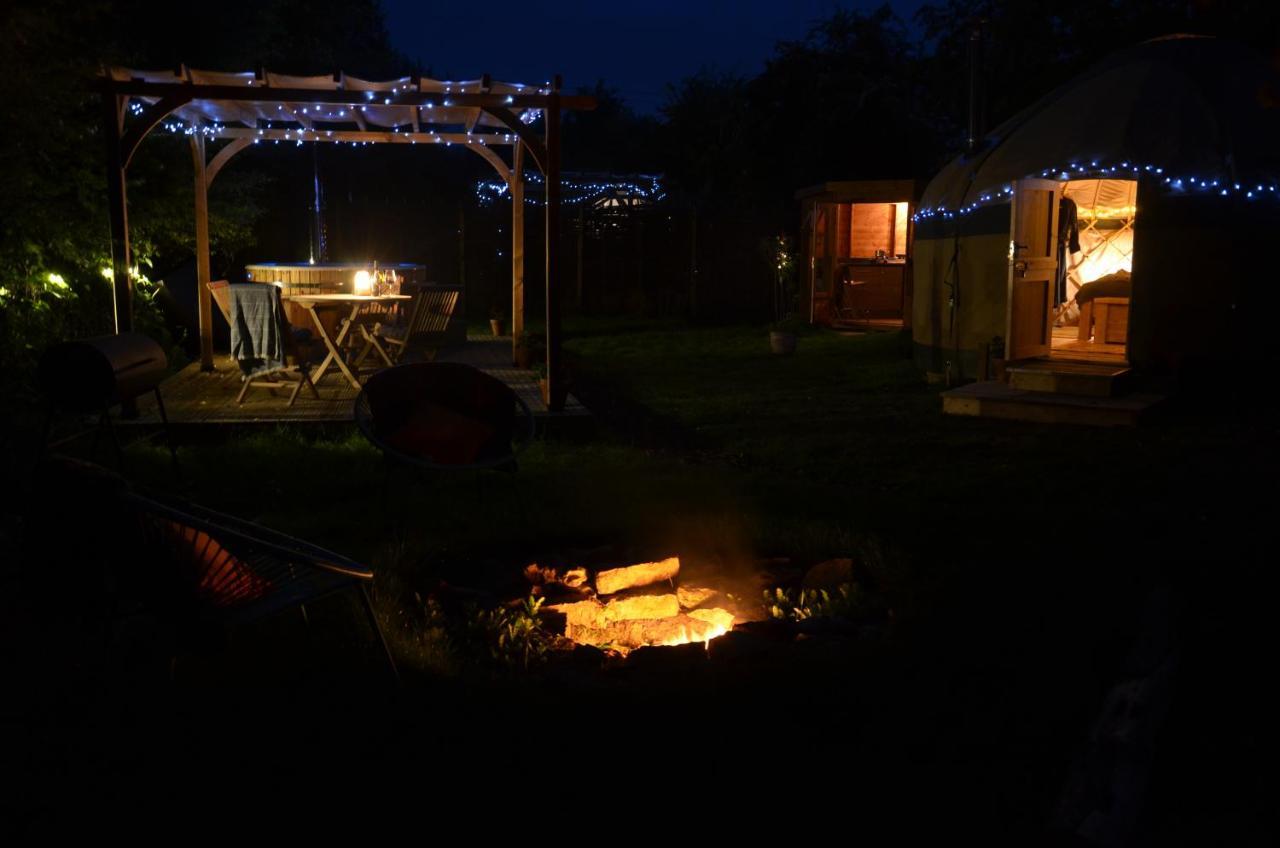Hotel Stamford Meadows Glamping With Private Hot Tubs Esterno foto