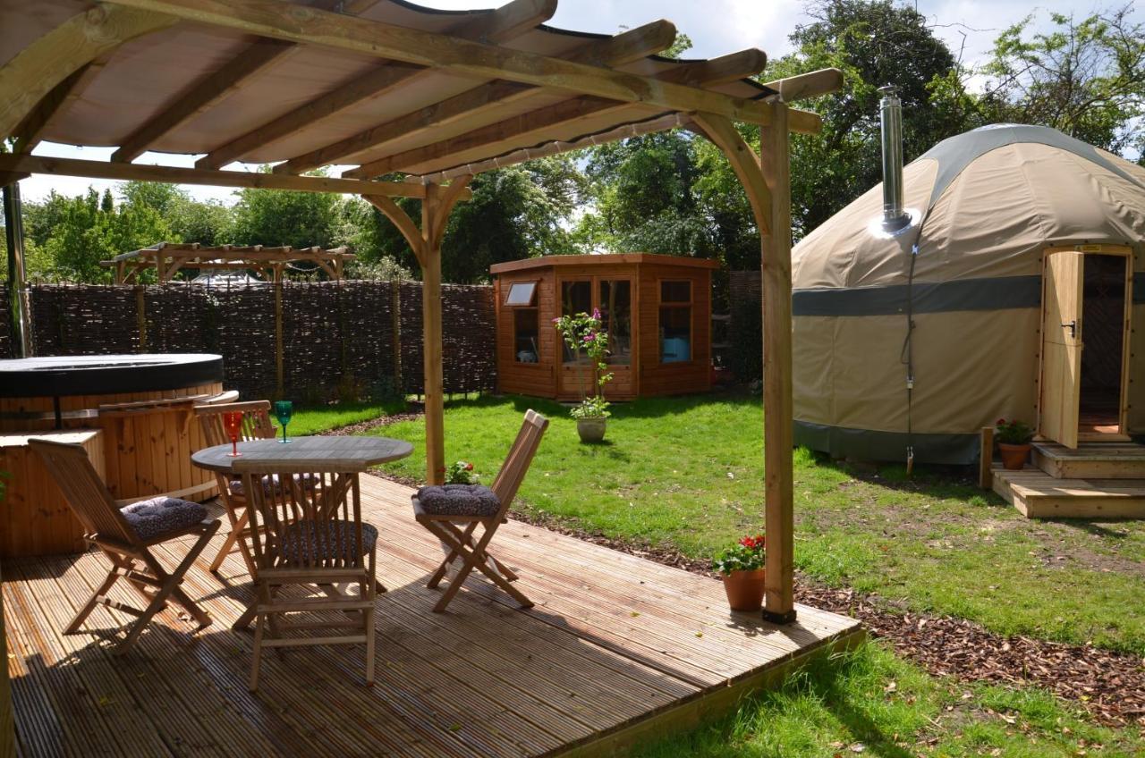 Hotel Stamford Meadows Glamping With Private Hot Tubs Esterno foto