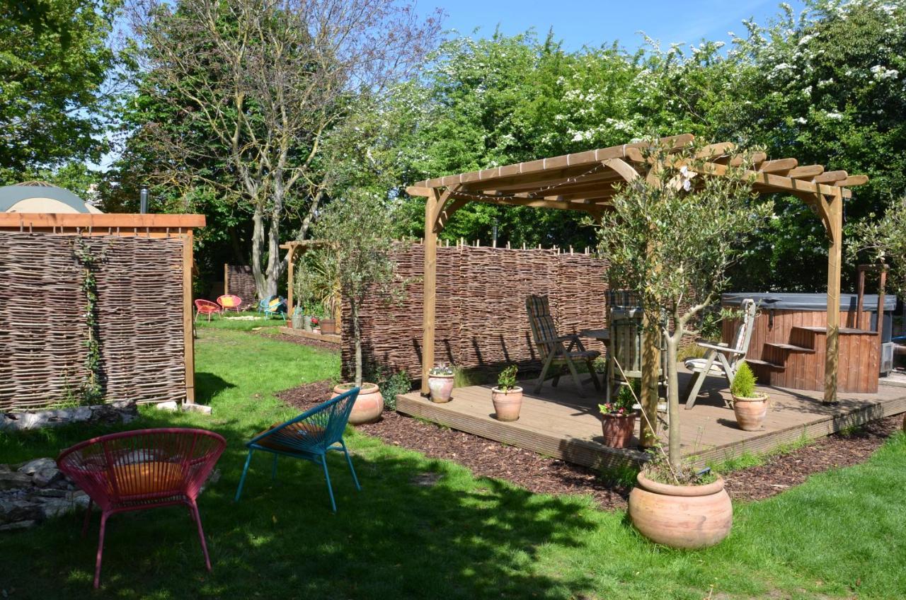 Hotel Stamford Meadows Glamping With Private Hot Tubs Esterno foto