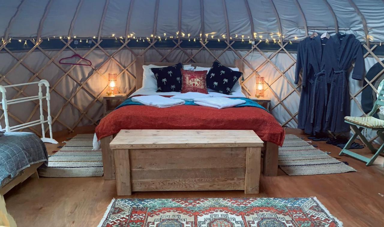 Hotel Stamford Meadows Glamping With Private Hot Tubs Esterno foto